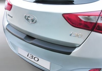 Lastskydd i reptålig ABS-plast till Hyundai i30 från 2013-2016