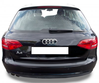 Lastskydd i reptålig ABS-plast till Audi A4 från 2008-2015