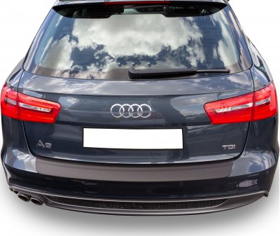 Lastskydd i reptålig ABS-plast till Audi A6 Avant från 2012-2018