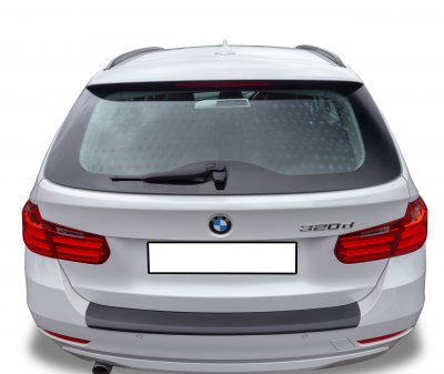 Lastskydd i reptålig ABS-plast till BMW 3-serie (F30/F31) från 2013-2019