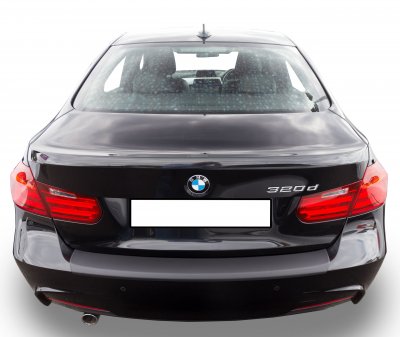 Lastskydd i reptålig ABS-plast till BMW 3-serie (F30/F31) från 2013-2019