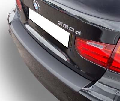 Lastskydd i reptålig ABS-plast till BMW 3-serie (F30/F31) från 2013-2019