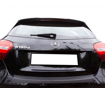 Lastskydd/Stötfångarskydd i reptålig ABS-plast till Mercedes-Benz A-klass 2012-2018