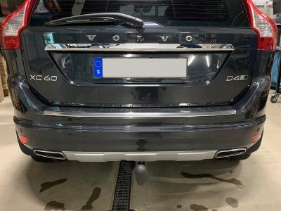 Högglanspolerat lastskydd Volvo XC60 2013-2017