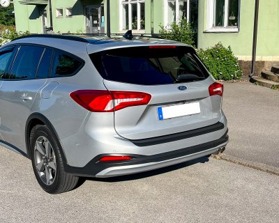Lastskydd Ford Focus kombi från 2018-