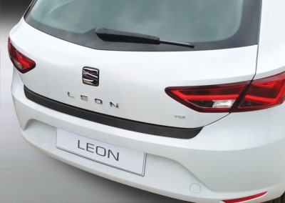 Lastskydd Seat Leon halvkombi från 2013-2019