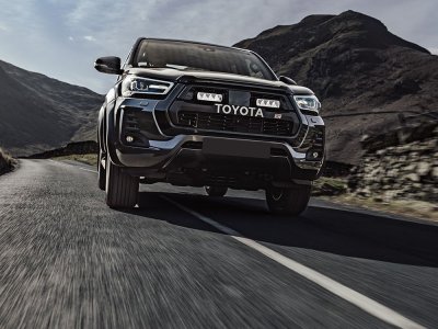 Extraljuspaket Lazer LED-rampskit till Toyota Hilux GR Sport 2022-2024