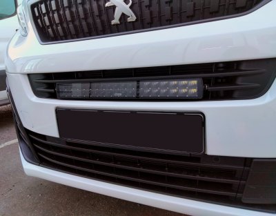 Ledramp Alfa till Opel Vivaro från 2020-