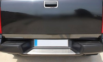 List för bakläm (Gun Metal Black) till Volkswagen Amarok 2011-