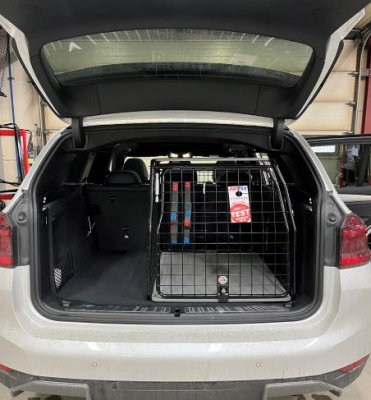 Hundbur BMW iX3 från 2021-