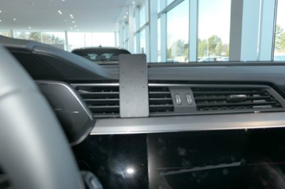 Mobilhållare Audi Q2 från 2017-