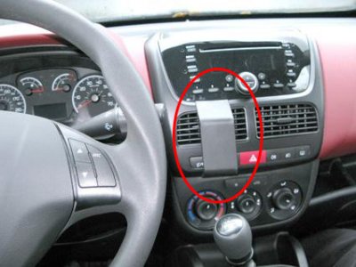 Mobilhållare till Opel Combo 2012-2018