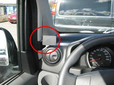 Mobilhållare till Nissan NV200 2010-/2015-