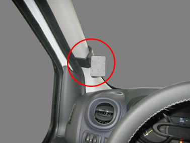 Mobilhållare till Opel Vivaro från 2015-2019 (Centermontering (ej tyngre applikationer))