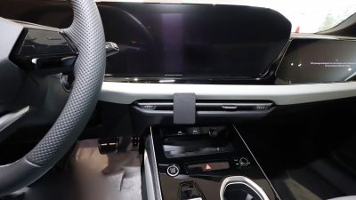 Mobilhållare Audi A6 från 2025- och nyare