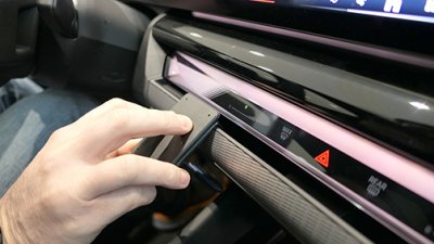 Mobilhållare BMW 5-serie 2024-