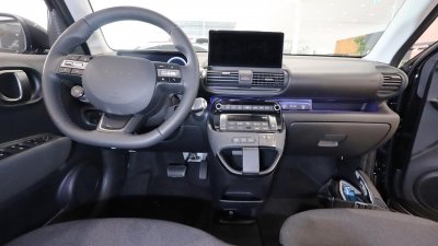 Mobilhållare Hyundai Inster från 2025- och nyare | För montering under AC-panelen
