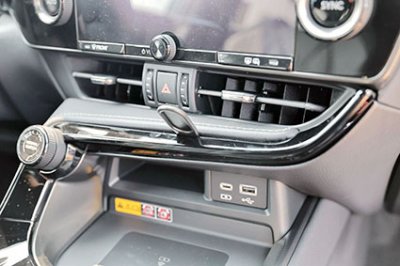 Mobilhållare Lexus NX från 2021-