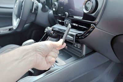 Mobilhållare Lexus NX från 2021-