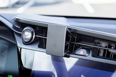 Mobilhållare till Lexus RZ från 2023- och framåt