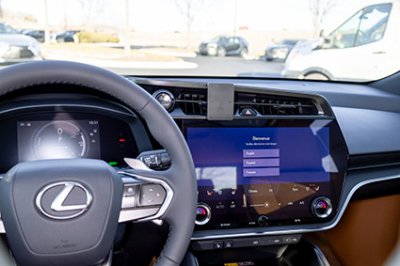 Mobilhållare till Lexus RZ 2023-