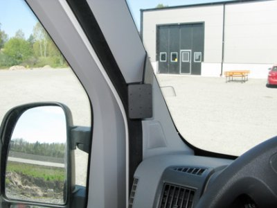 Mobilhållare Opel Movano från 2022-2024
