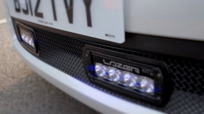 Nedre Grill inkl. 2 Lazer ST-4 till Subaru Impreza STI 2011-