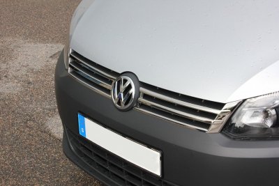 Övre grill i Rostfritt stål till Volkswagen Caddy 2010-2015