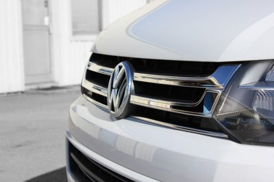 Övre grill i Rostfritt stål till Volkswagen Transporter T5 2010-2015