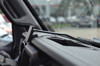 Mobilhållare Jeep Gladiator 2019-2023