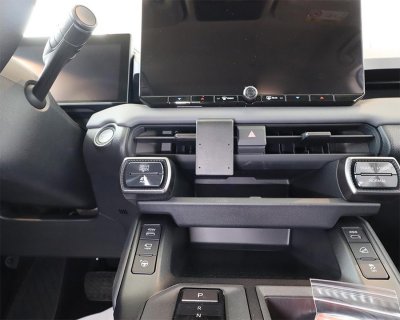 Mobilhållare till Toyota RAV4 från 2025- | Modellanpassad