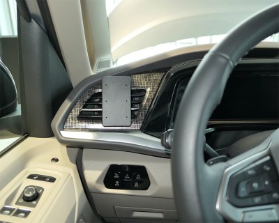 Mobilhållare Volkswagen Multivan T7 från 2022- | Vänstermontering