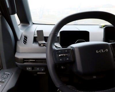 Mobilhållare Kia PV5 Passenger 2025- | För montering till vänster om ratten