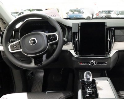 Mobilhållare Volvo XC90 från 2025- | För montering till vänster om mittskärmen