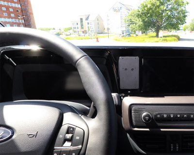 Mobilhållare Ford Courier från 2023-