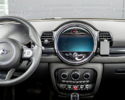 Mobilhållare till Mini Clubman 2015- | Passar oavsett vilken skärm du har