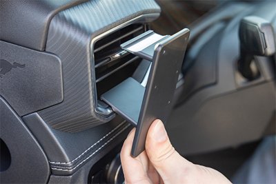 Proclip mobilhållare Ford Mustang från år 2024-