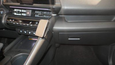 Mobilhållare Toyota C-HR från 2023-