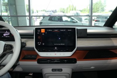 Mobilhållare till Volkswagen ID.Buzz 2023- | 12 skärm