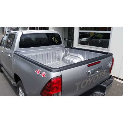 Flakkantsskydd Toyota Hilux från 2016-2021