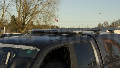 Blixtljusramp Respons 1164 mm är en låg och modern ljusramp godkänd enligt ECE R65 samt radioavstörd enligt ECE R10 e9.