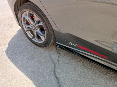 Sidokjolar Ford Focus från årsmodell 2018-