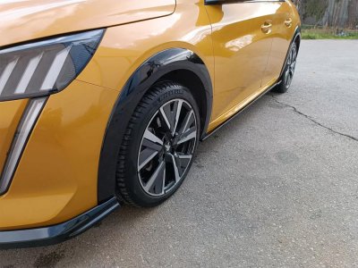 Sidokjolar Peugeot 208 från år 2020- och framåt