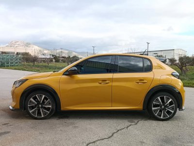 Sidokjolar till Peugeot 208 från 2020-