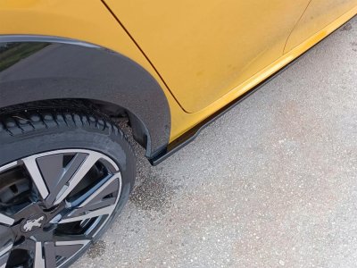 Sidokjolar Peugeot 208 från årsmodell 2020- och framåt