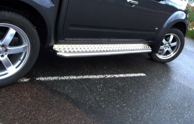 Sidosteg i Rostfritt stål till Nissan Navara/D40 2006- & 2011-2014