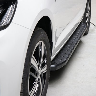 Sidorör "Rough" i Aluminium till Volkswagen Caddy från 2021-