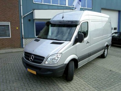 Solskydd i akrylplast till Mercedes-Benz Sprinter 2006-
