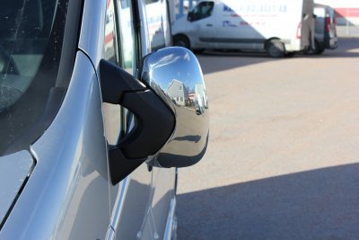 Kåpor sidospegel Renault Trafic från 2002-2014