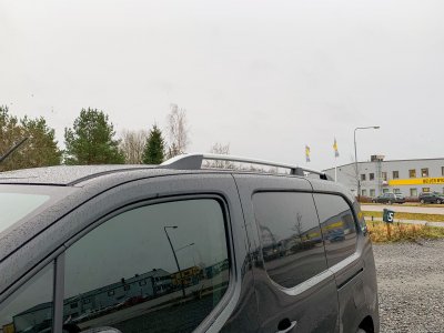 Svarta takrails Citroen Berlingo 2019-